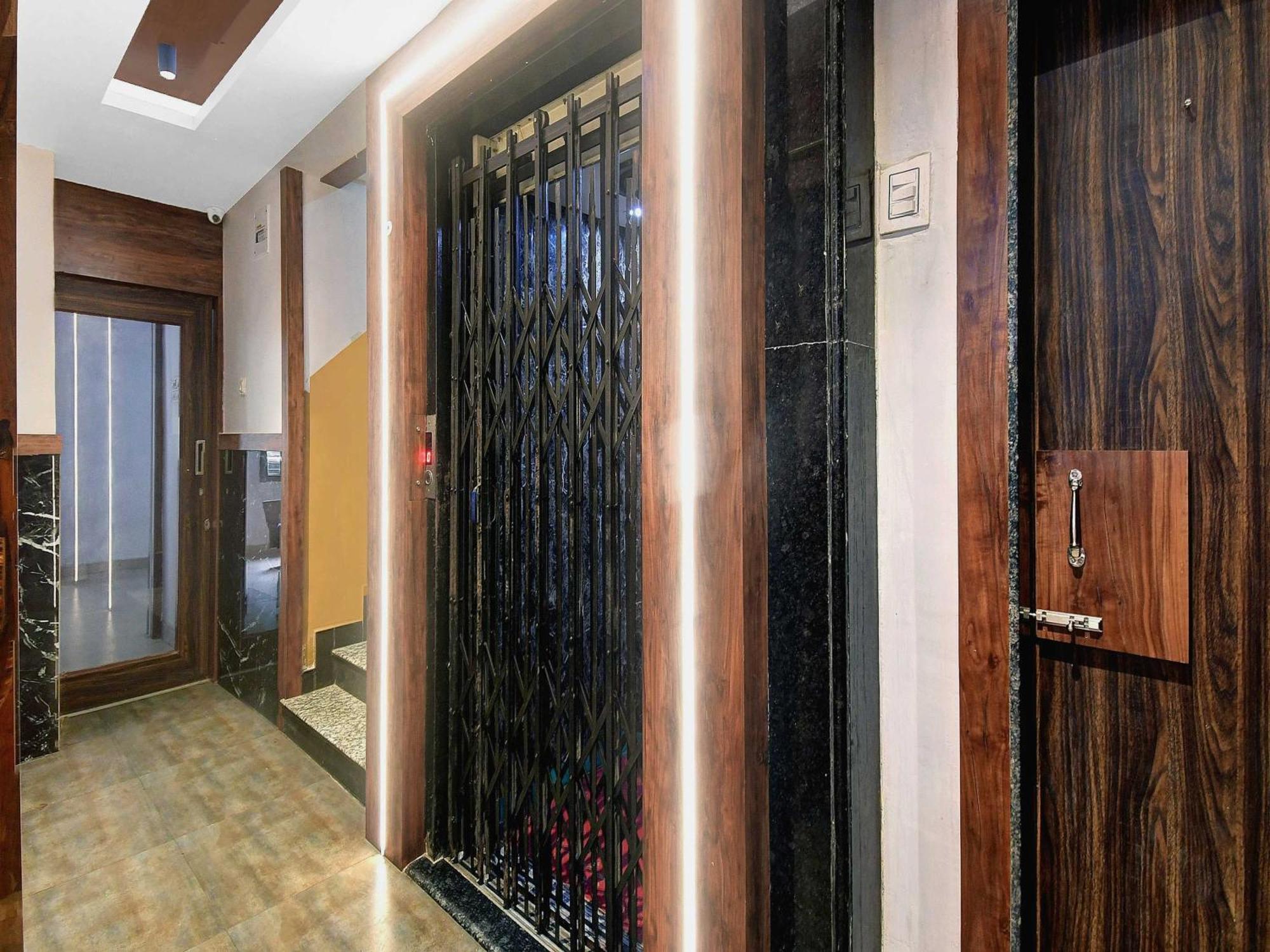 Hotel O Grand Lazeez Haora Екстер'єр фото